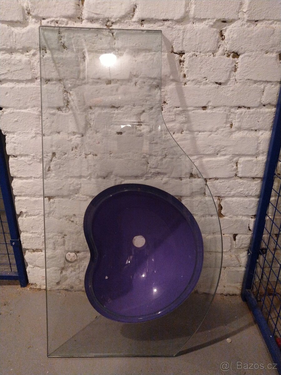 Skleněné umyvadlo 100 cm