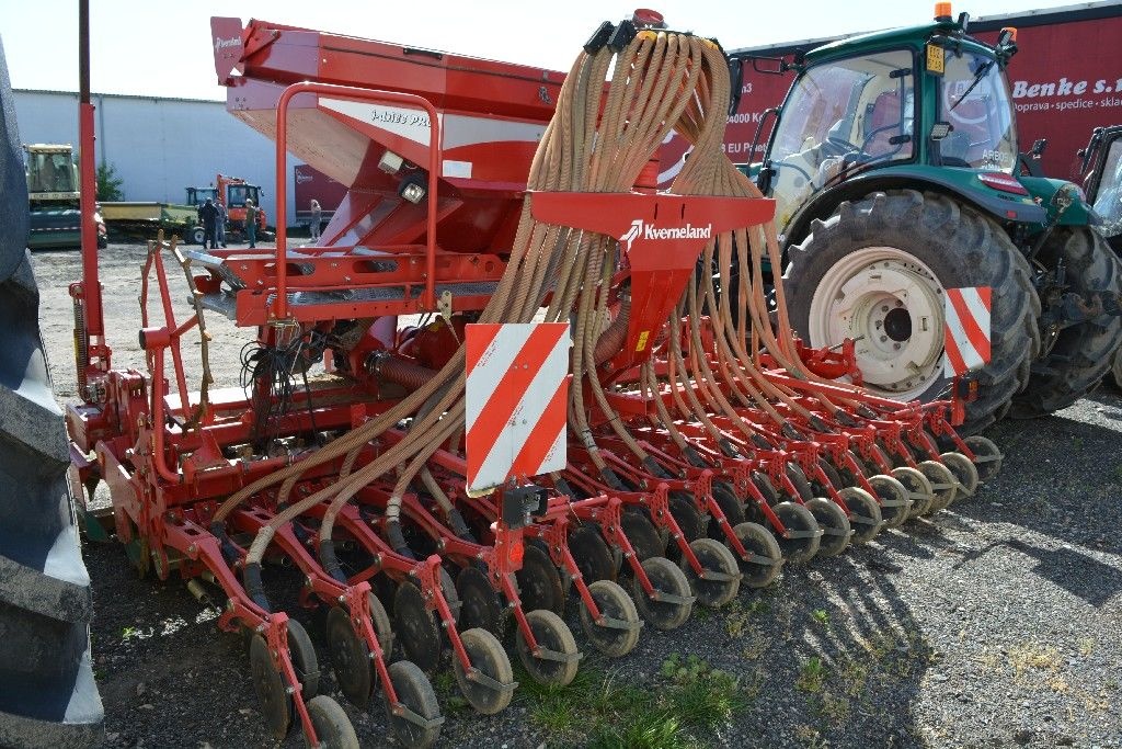 Secí stroj C197 - KVERNELAND ACPND I-DRILL PRO