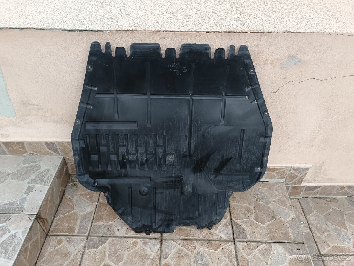 Kryt pod motor Škoda Octavia I