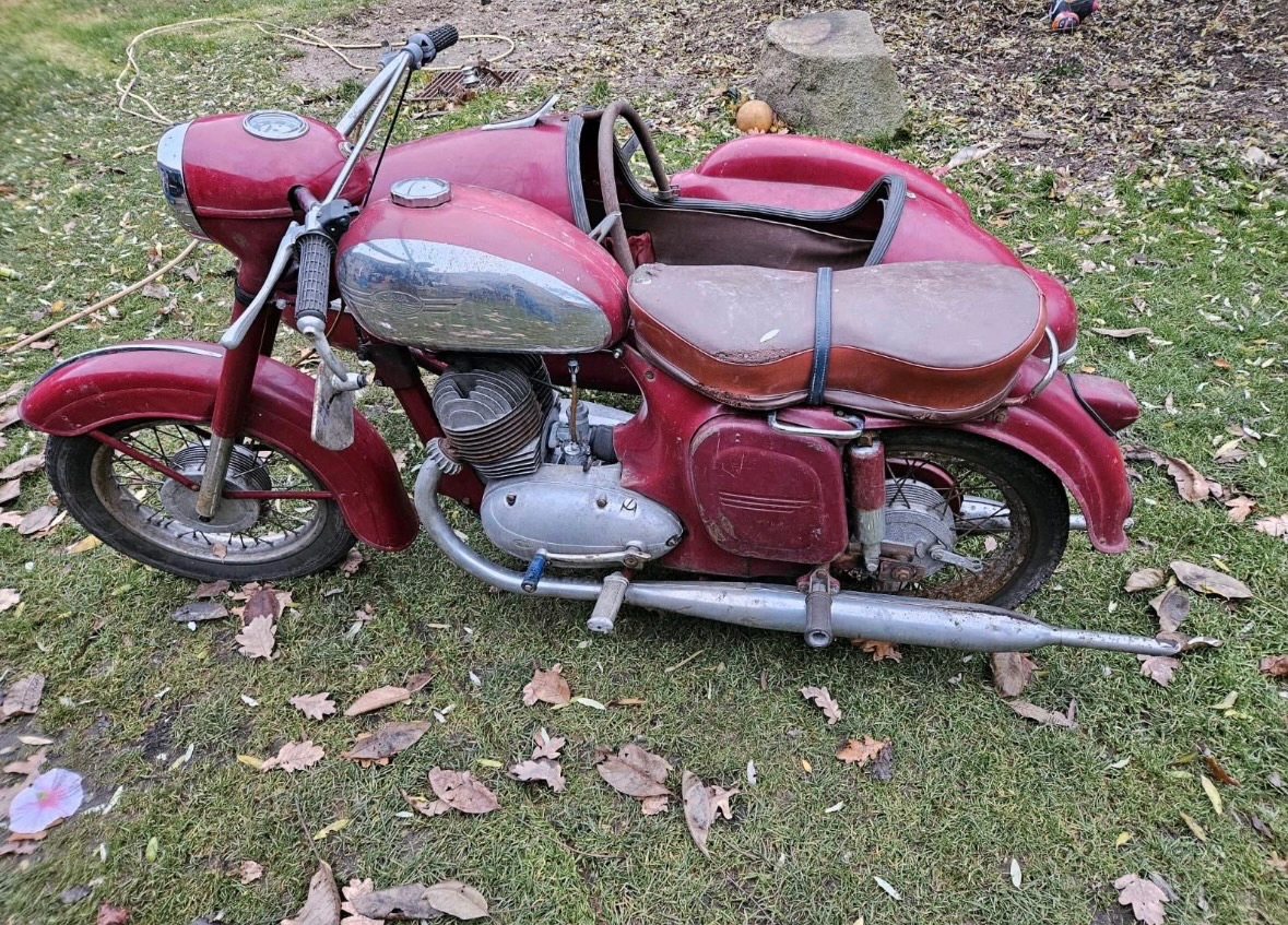 Jawa 350 + Velorex