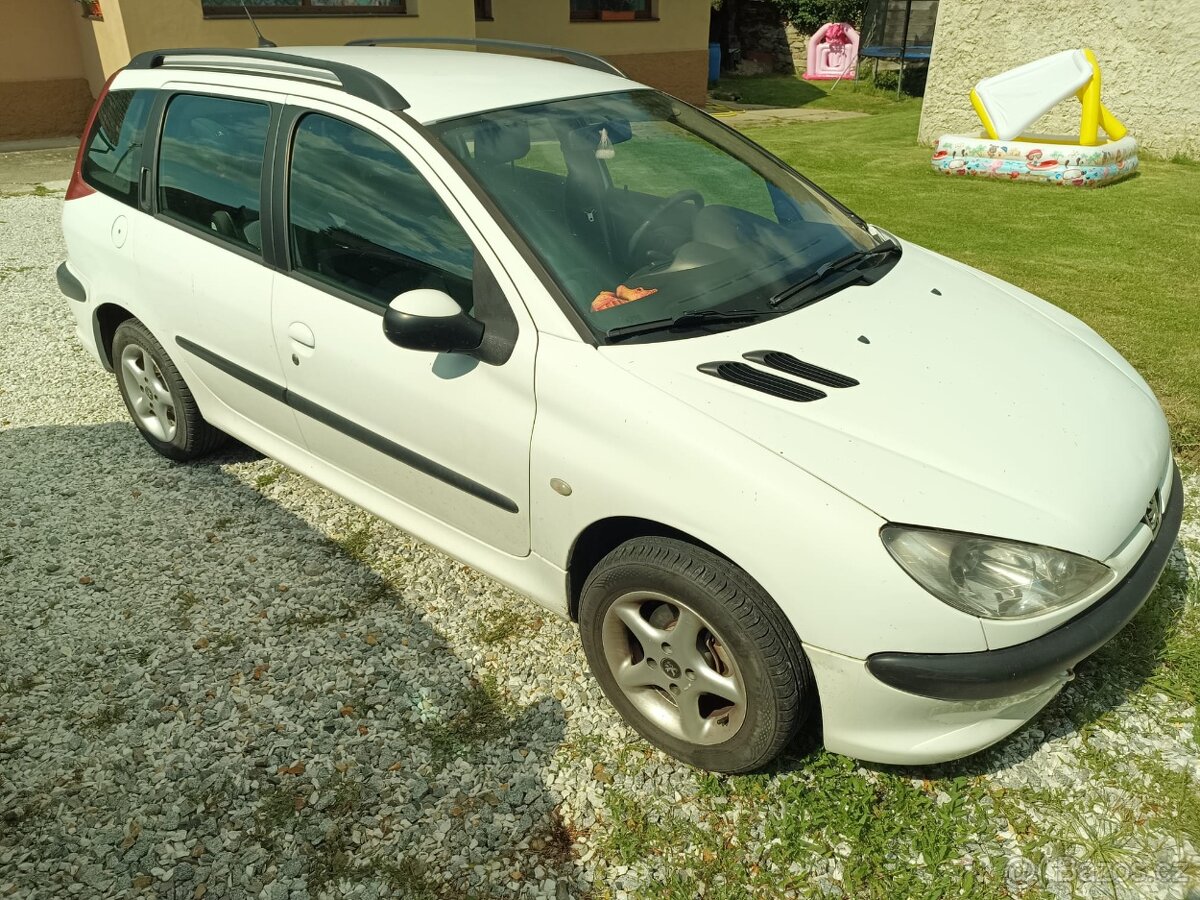Prodám Peugeota 206