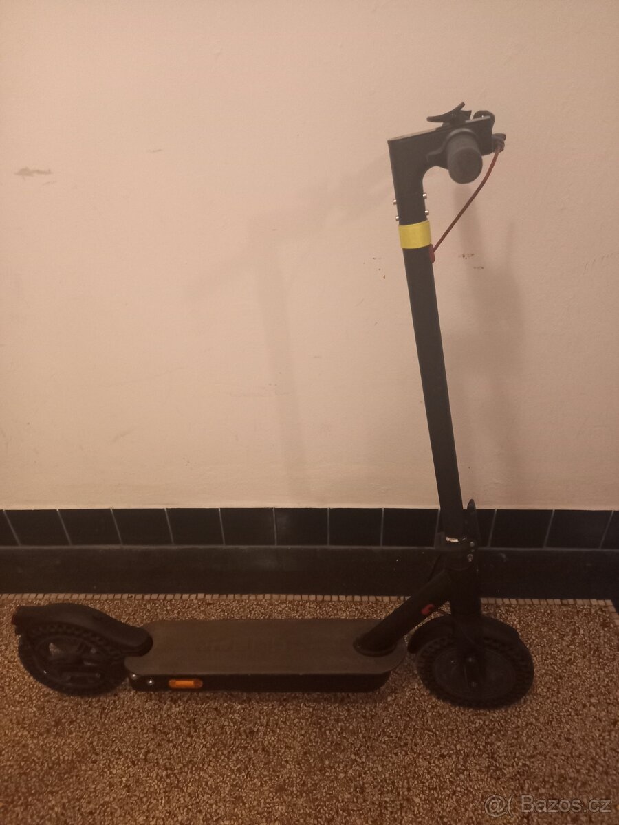 Elektrická koloběžka Sencor Scooter Two NEFUNKČNÍ