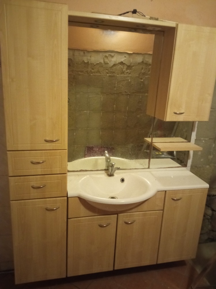 Skříňka do koupelny