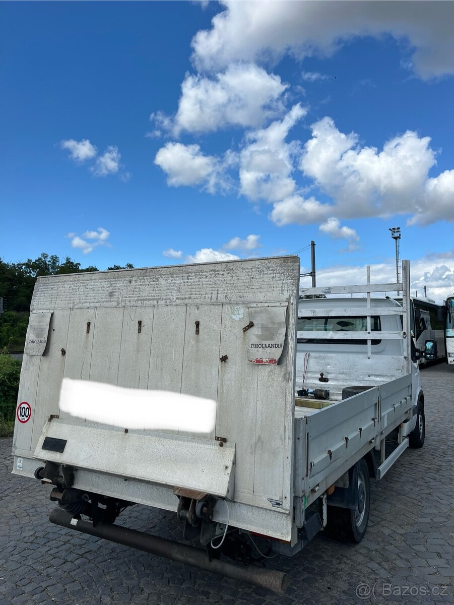 Renault Master 2,5 r. 2008 valnik - plošina Do 3,5t