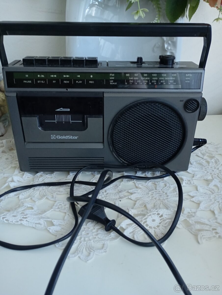 Retro radiomagnetofon