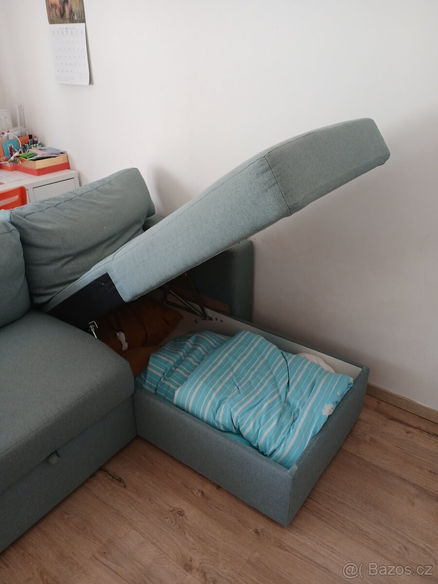Rozkládací pohovka Ikea za odvoz