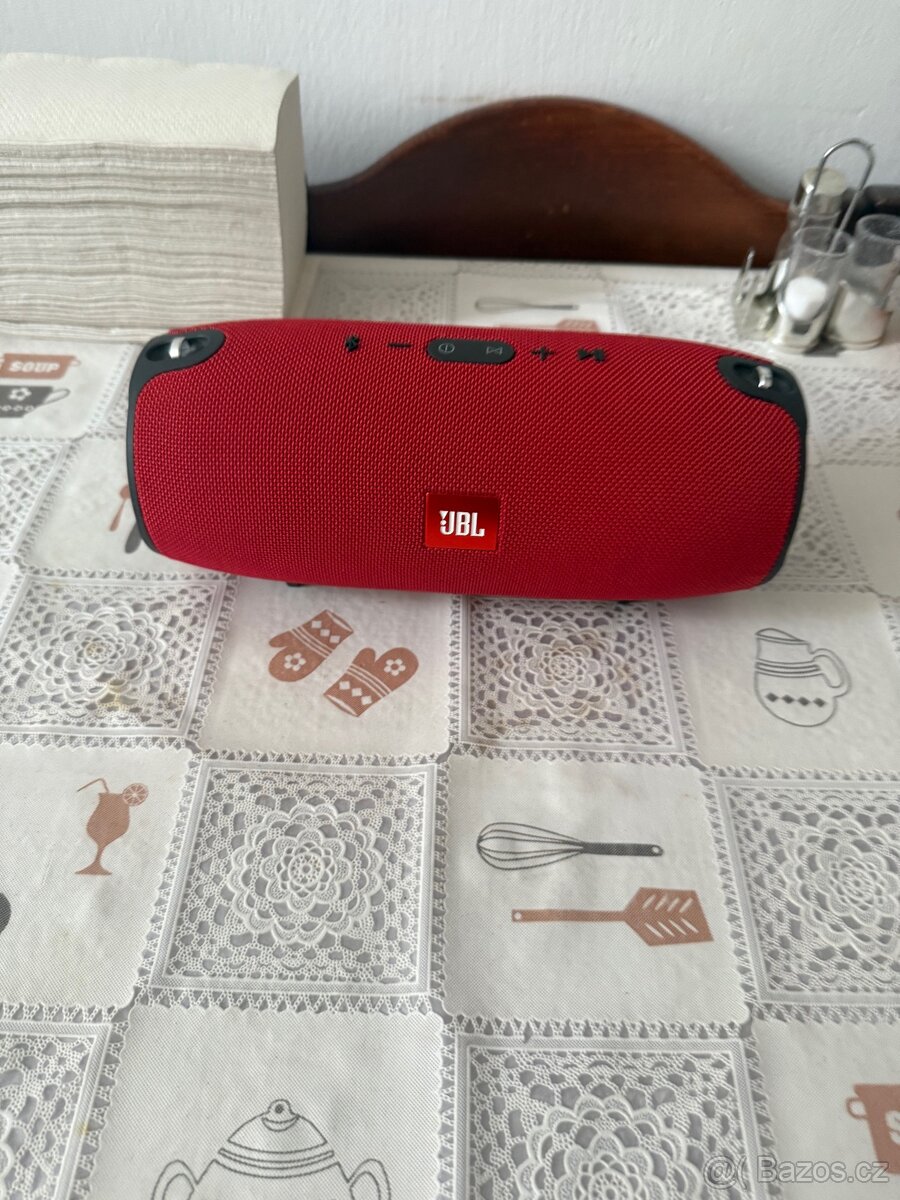 Prodám JBL reproduktor