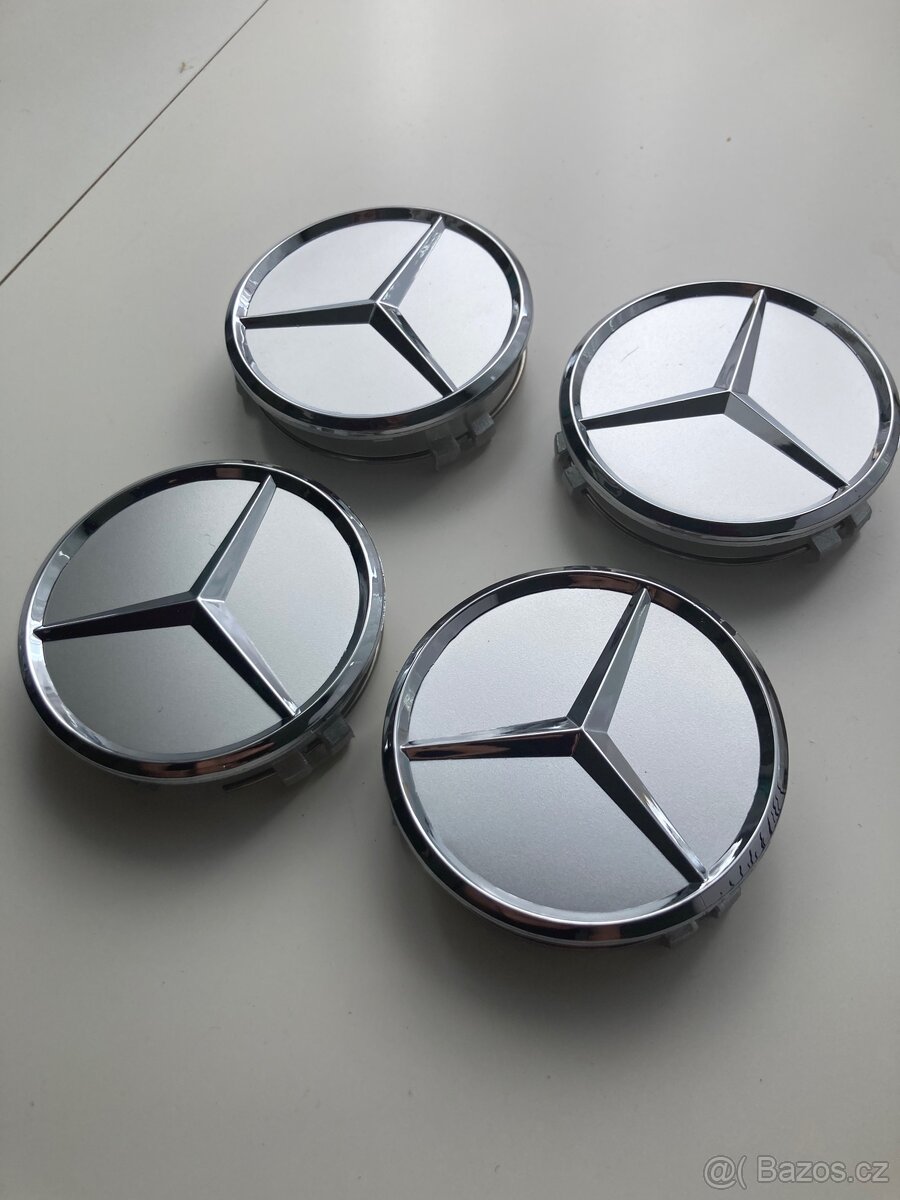 Středové krytky kol Mercedes, 75 mm pokličky stříbrné