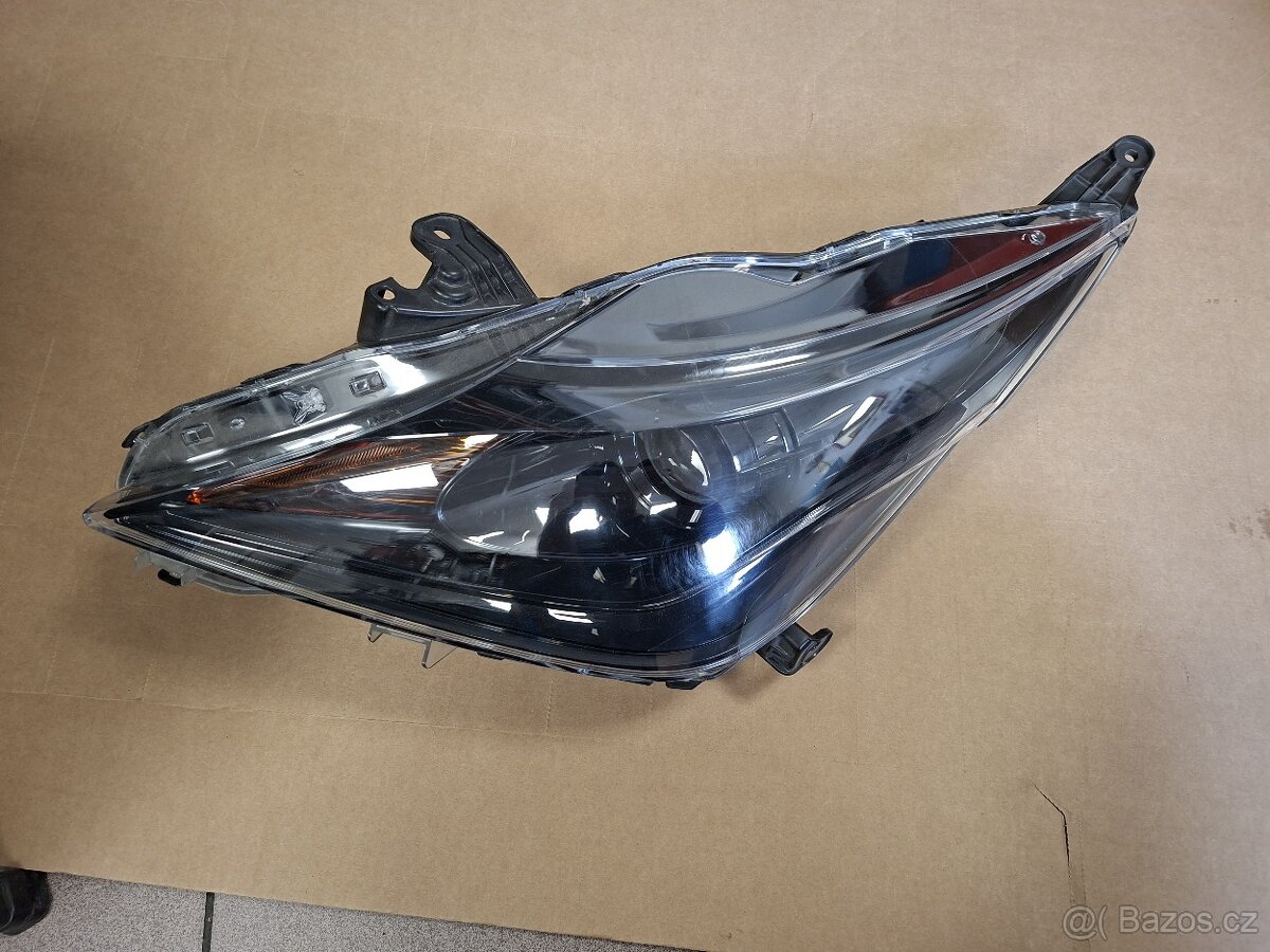 Levé přední světlo Toyota Aygo 14-18