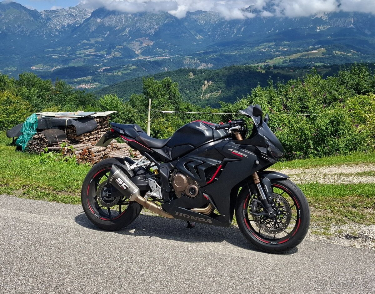 Predám Hondu CBR 650 R