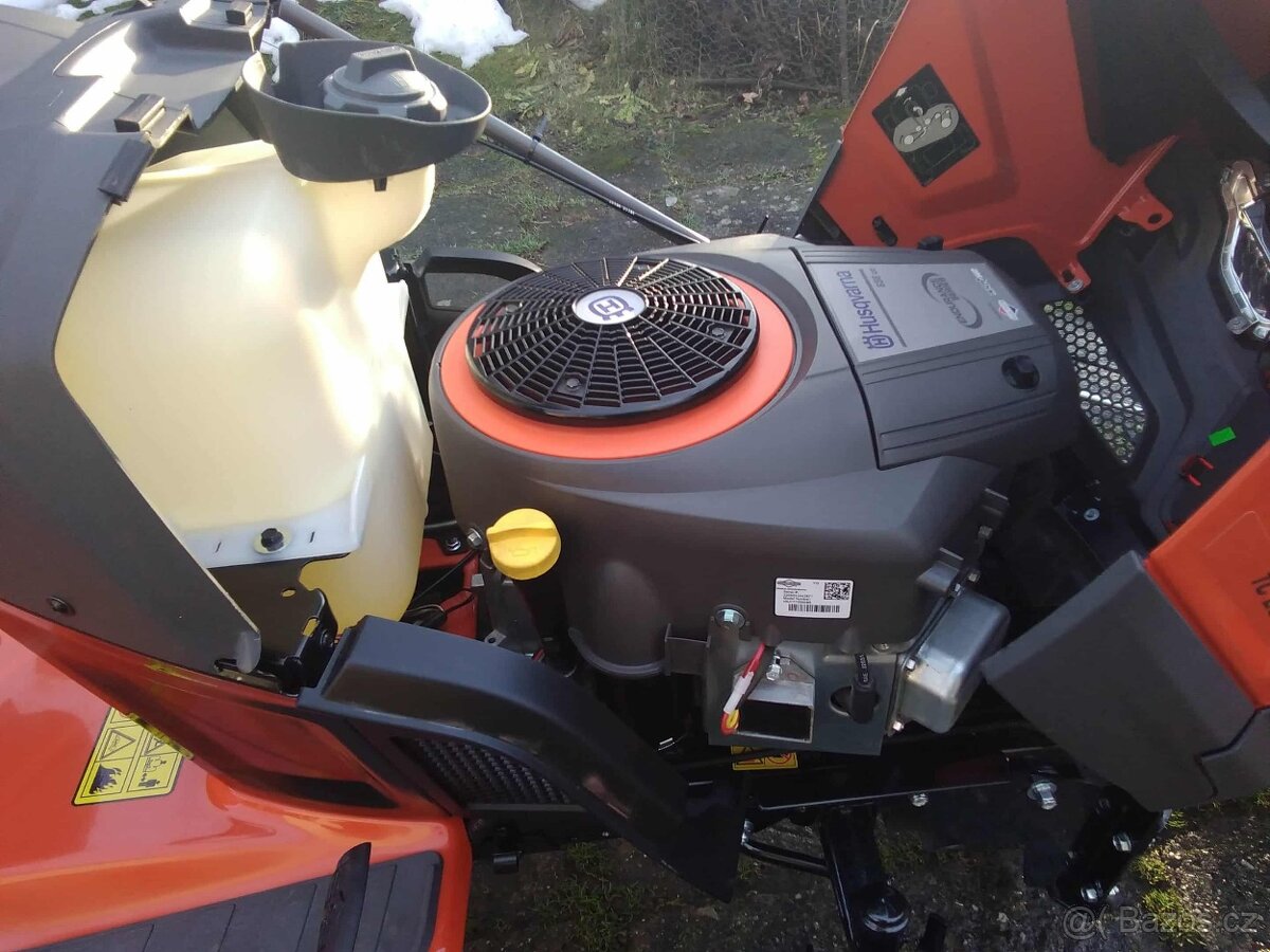 Malotraktor zn. Husquarna