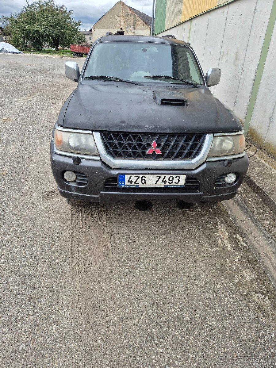 Mitsubishi pajero