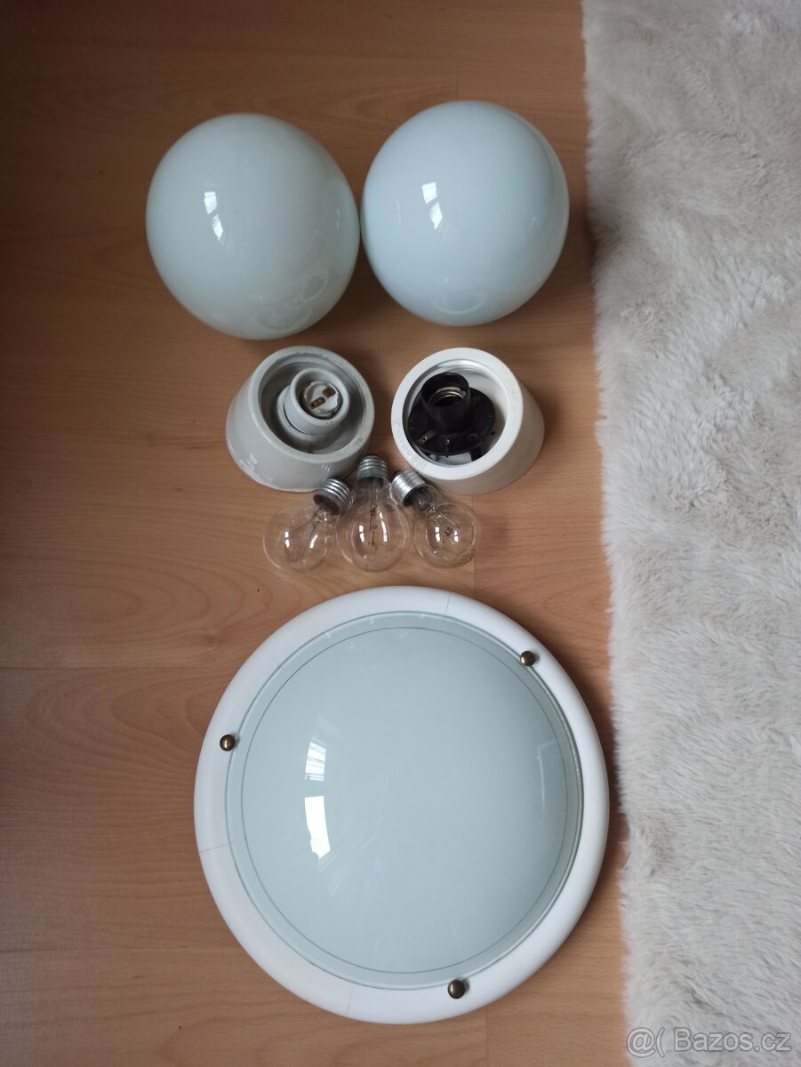 3x svítidlo + 4x žárovka