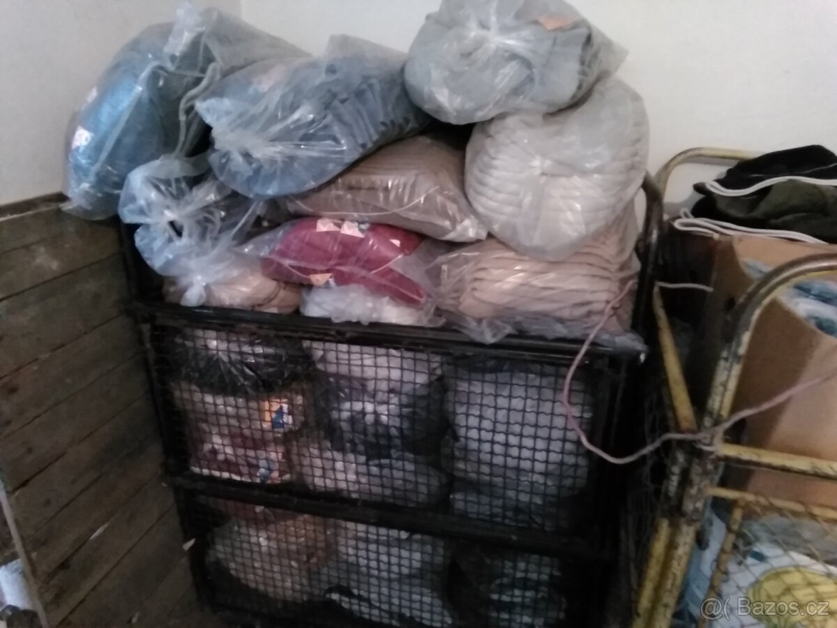 Kvalitni Kloboucky ,, nove ,,