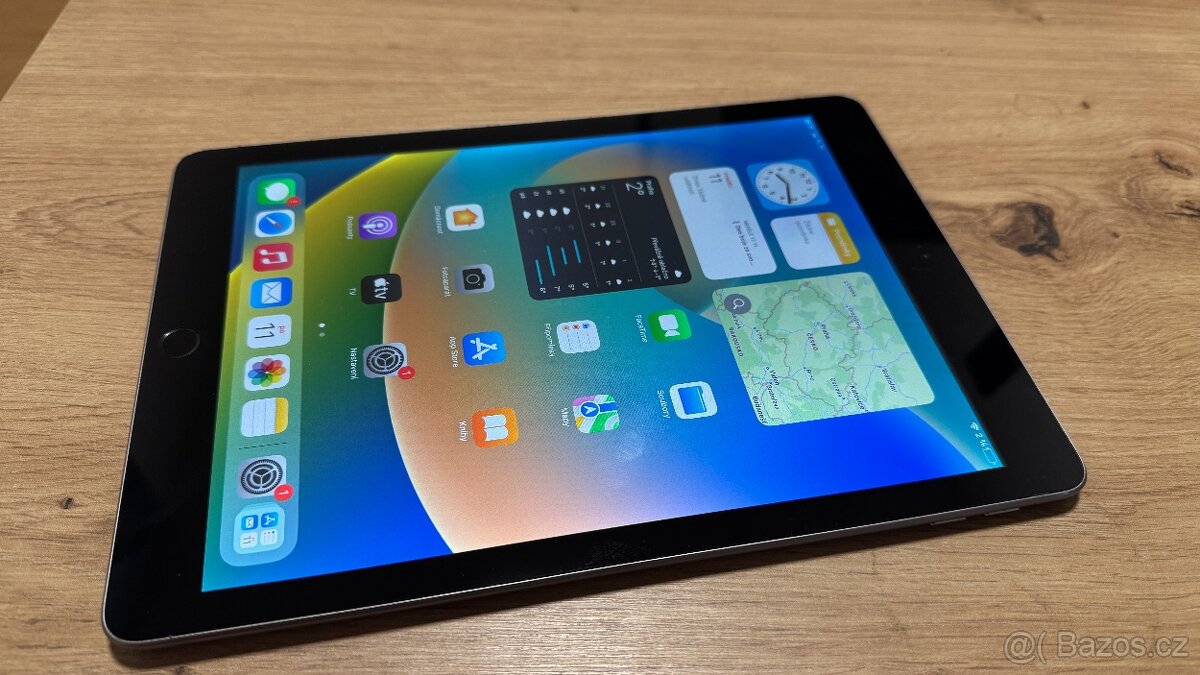 Apple iPad 6 32GB, cena 2200Kč