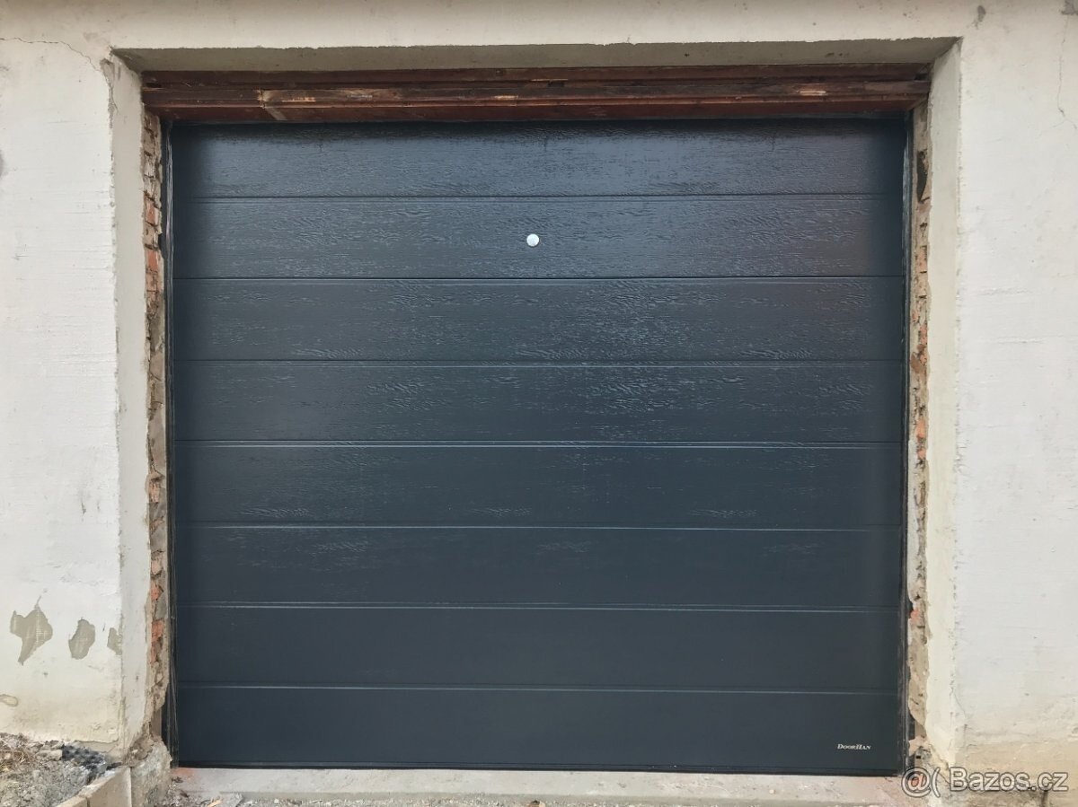 Sekční garážová vrata