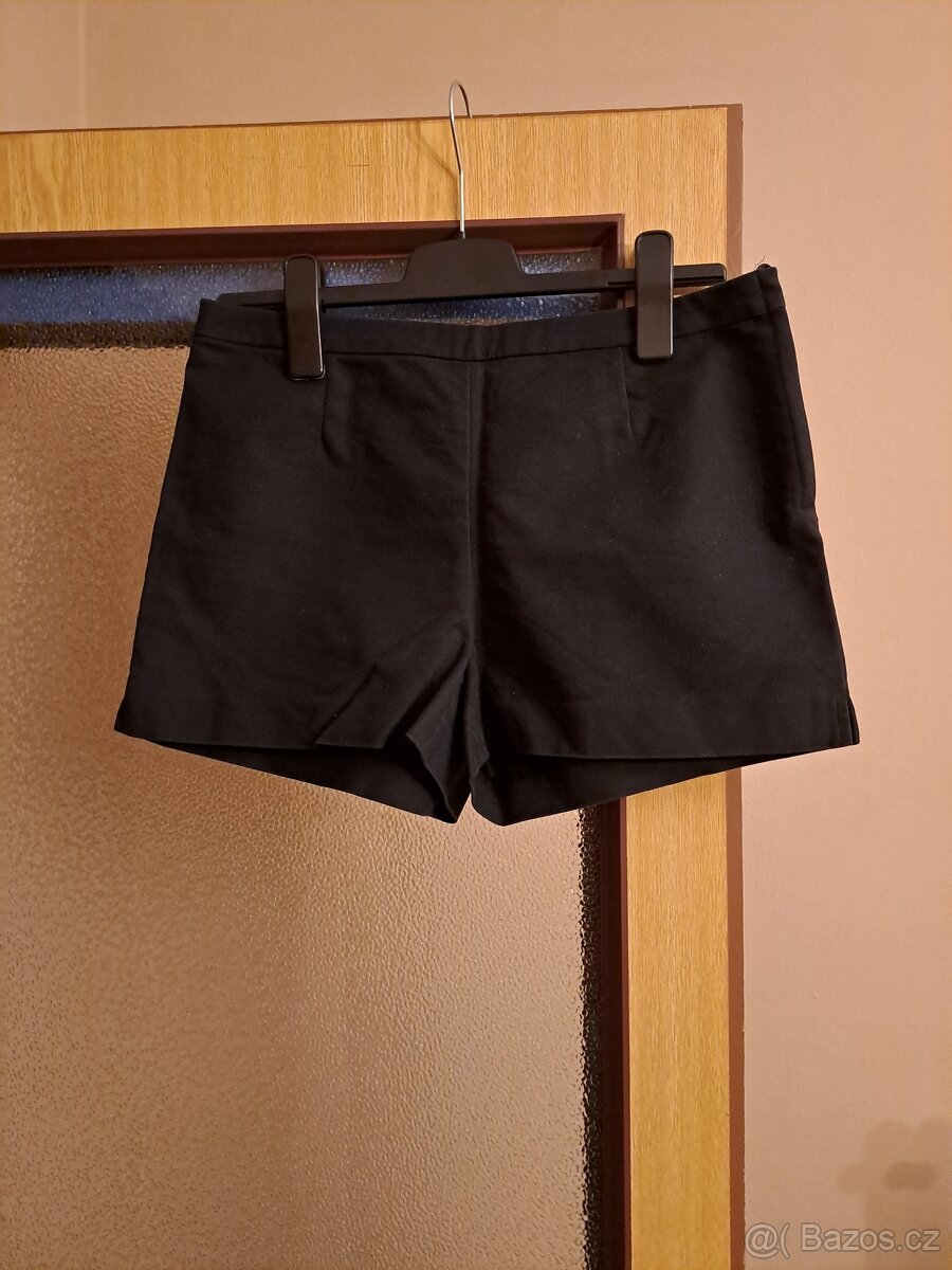 Kraťasy vel.40 efektní