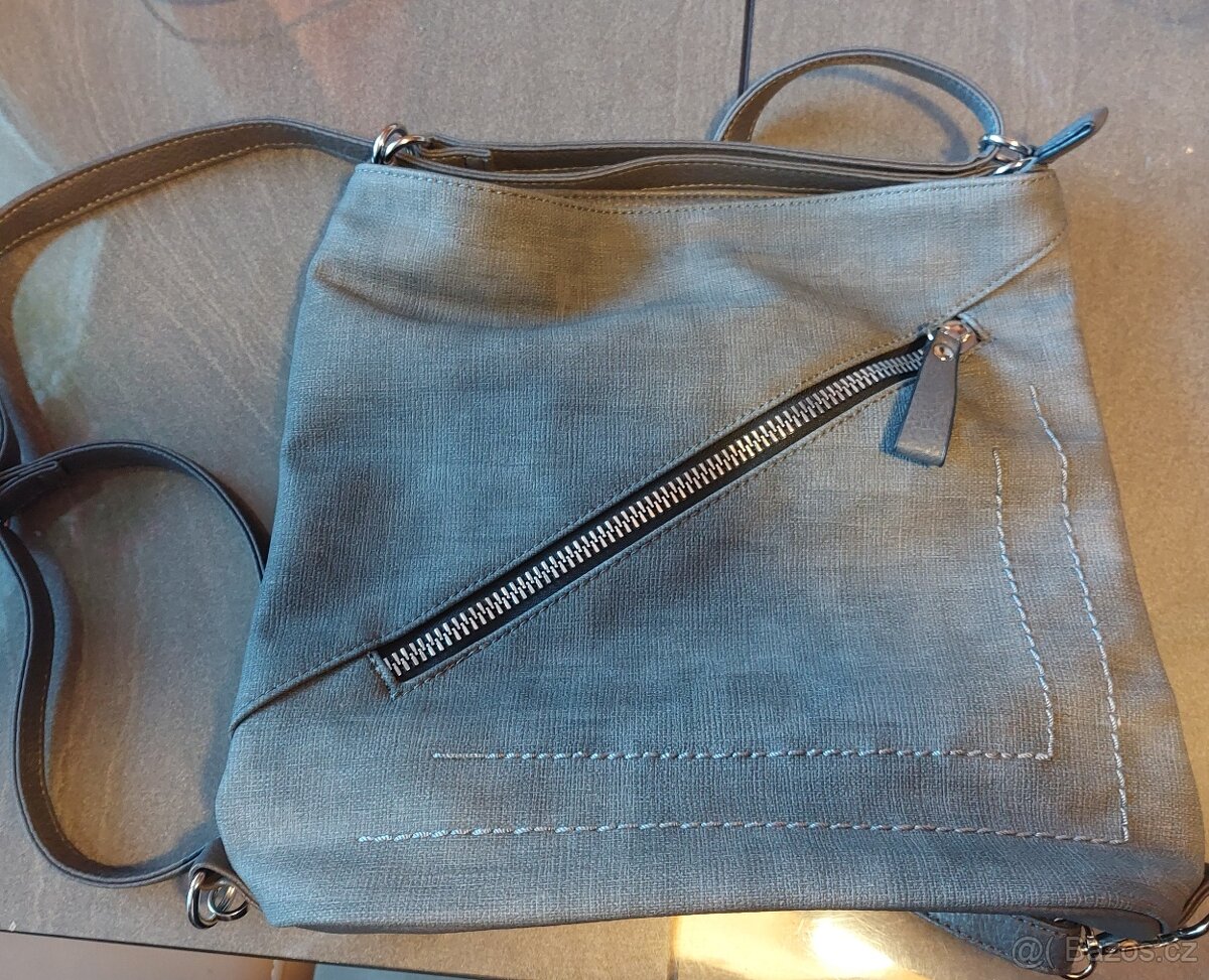Střední světle šedý kabelko-batoh 2v1-Nová