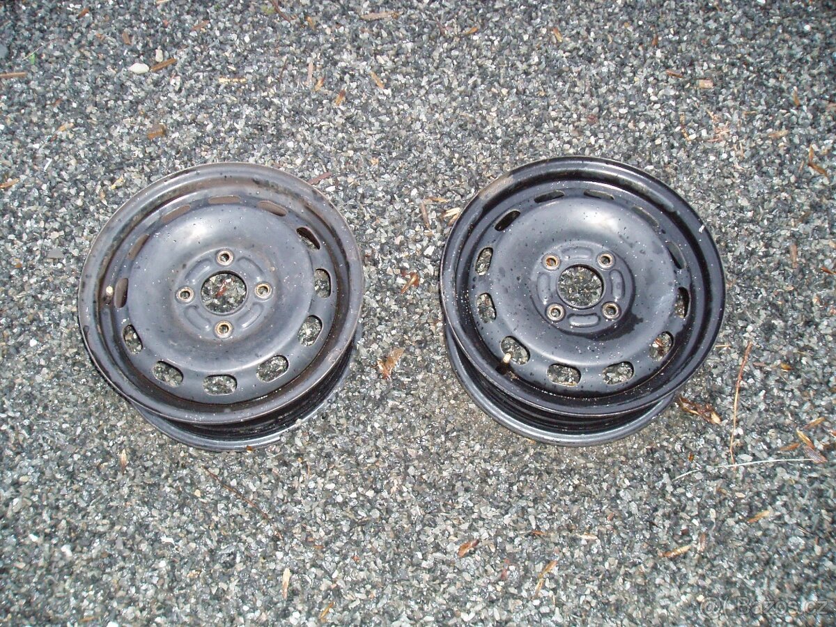 2x 14" plechové disky na Ford nebo Mazda 2.