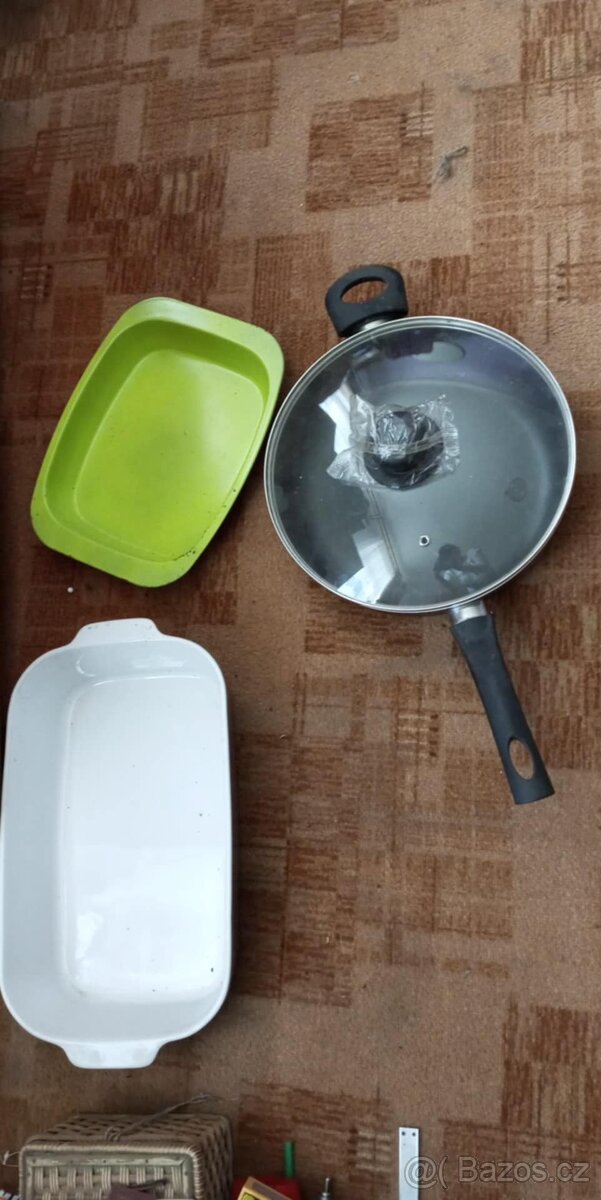 Pánev s poklicí a pekáč keramika malý plech