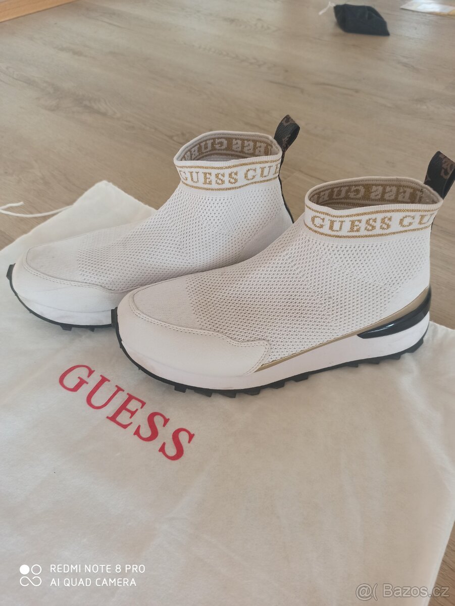 Guess slip on bile