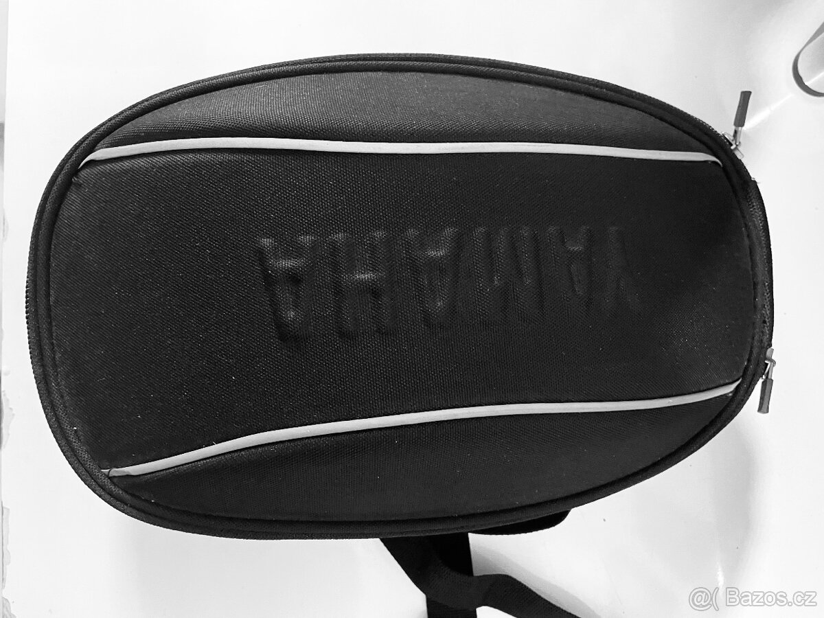 Yamaha - Úložný box na sedadlo spolujezdce.