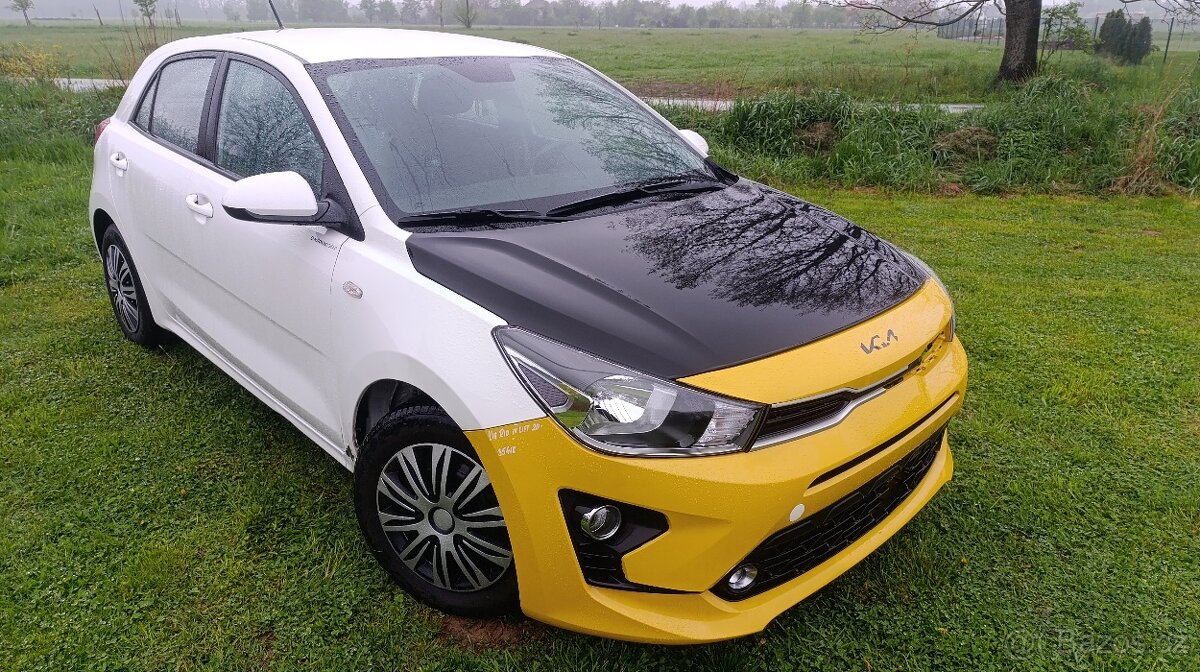 Kia Rio 1.2 63 kW,r.v,2021/8 naj.11tkm.koupeno nove v česku.
