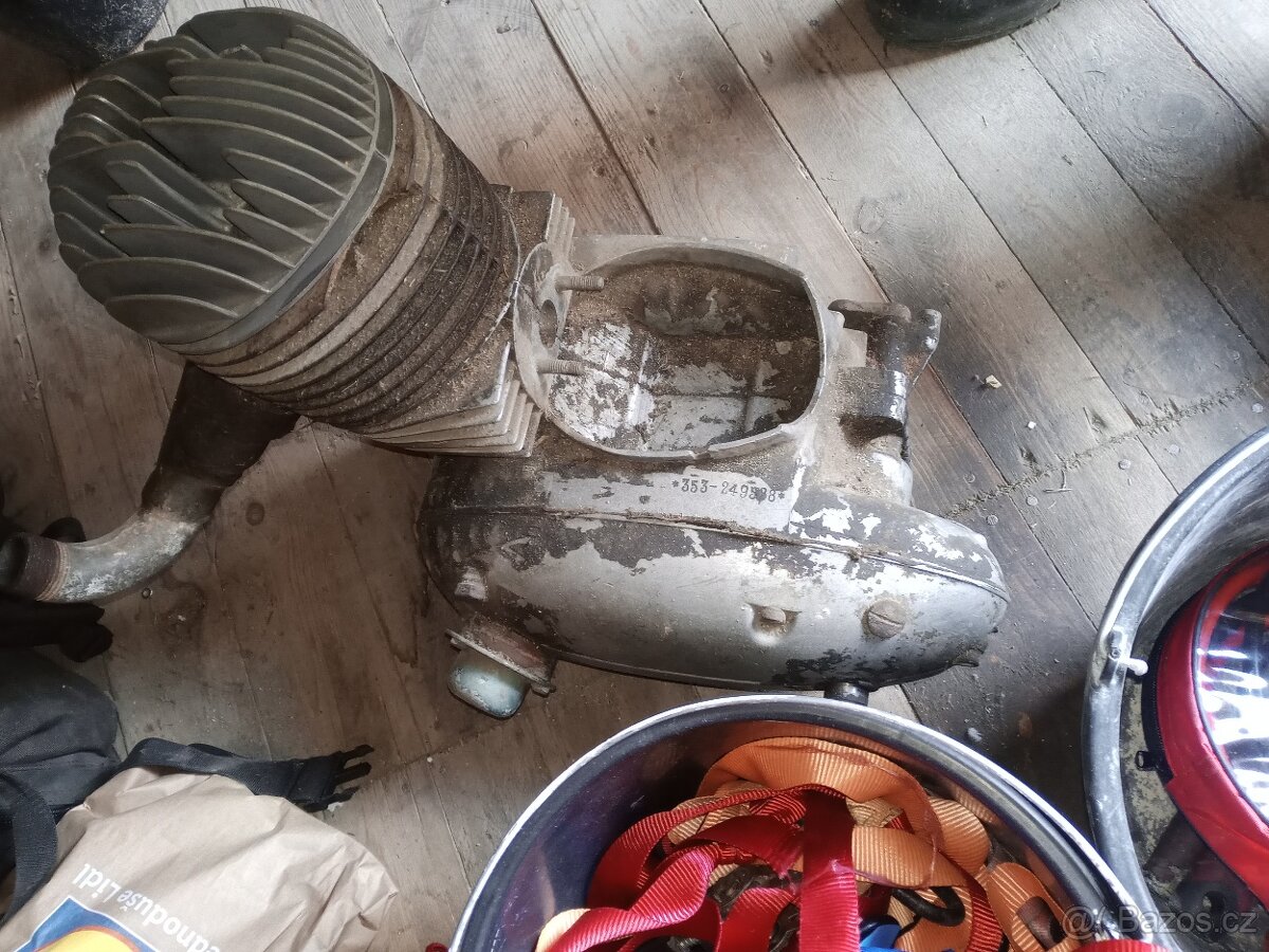 Motor Jawa 250/353