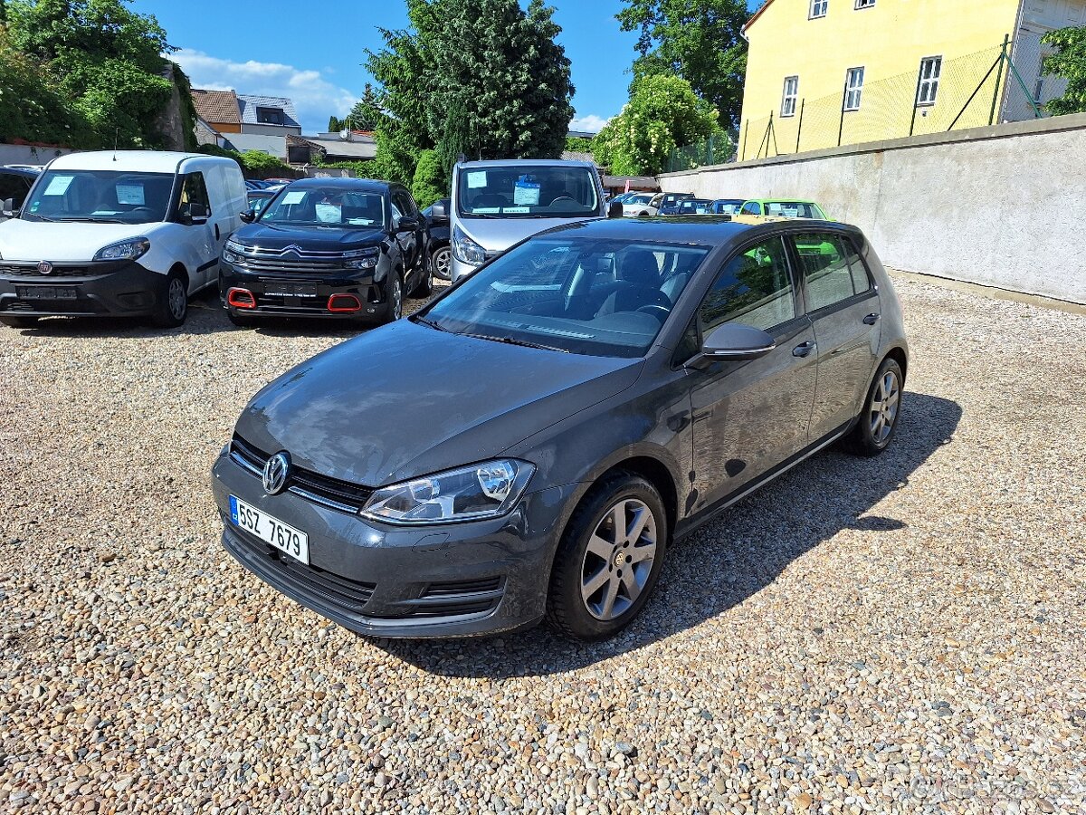 Volkswagen Golf VII 1.2 TSi 77KW Comfortline, S.Kniha