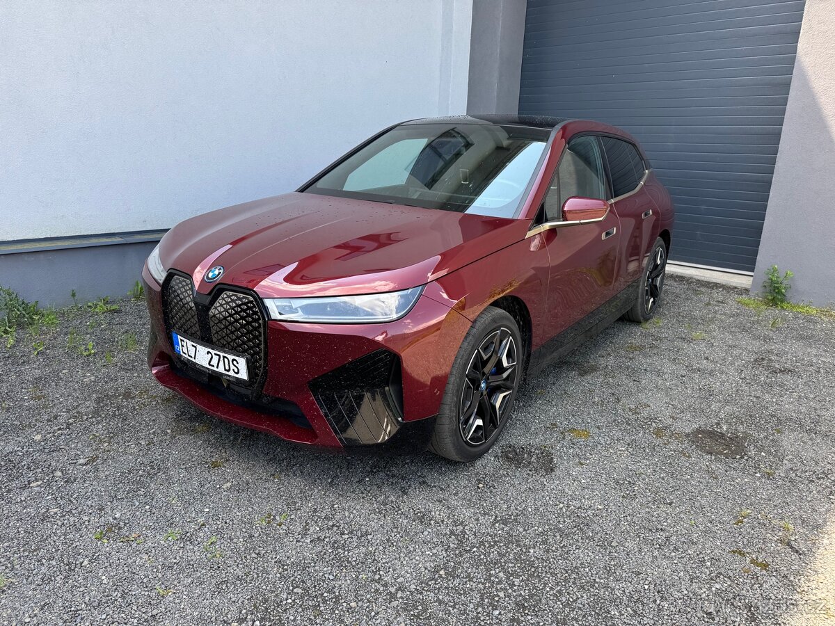 BMW iX xDrive50