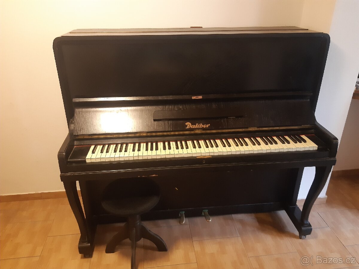 Pianino DALIBOR