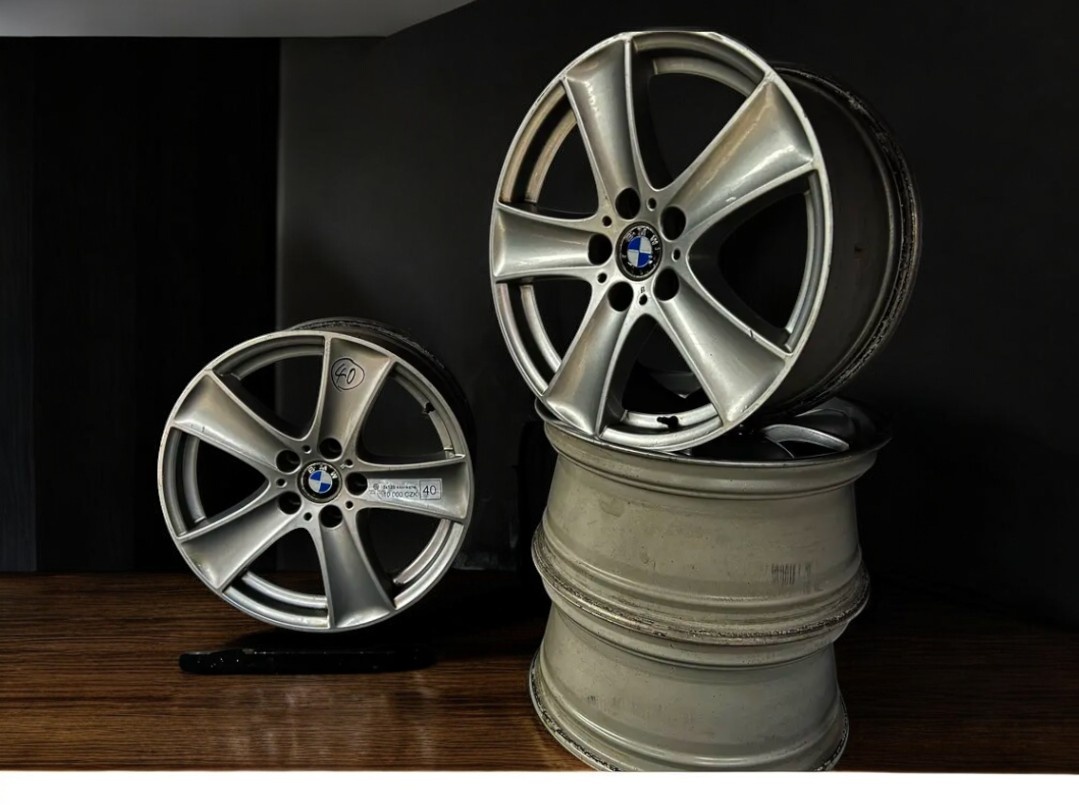 Zánovní originální alu kola BMW X5 5x120 r18