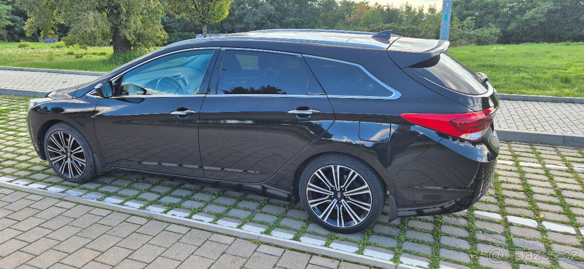 Hyundai i40 1.7 CRDi 104Kw  A/T Premium Luxury ČR