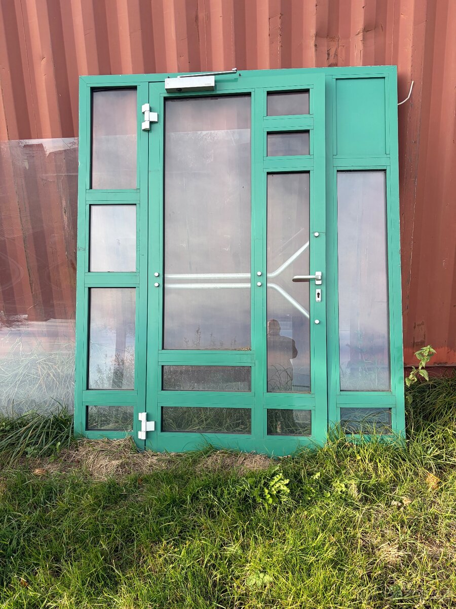 Hliníkové dveře prosklené