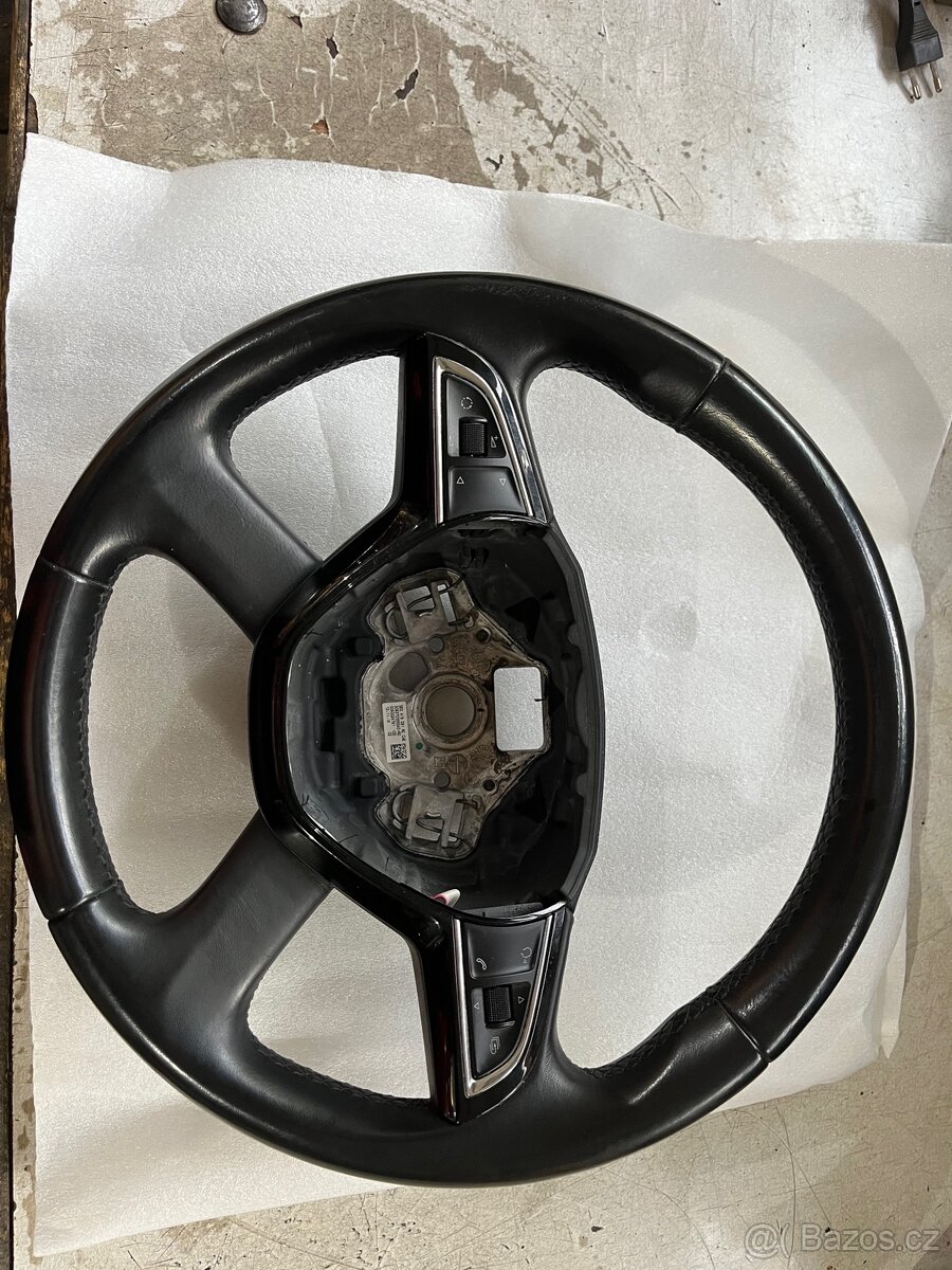 Multifunkční volant Octavia 3 5E0419091 AC CWE