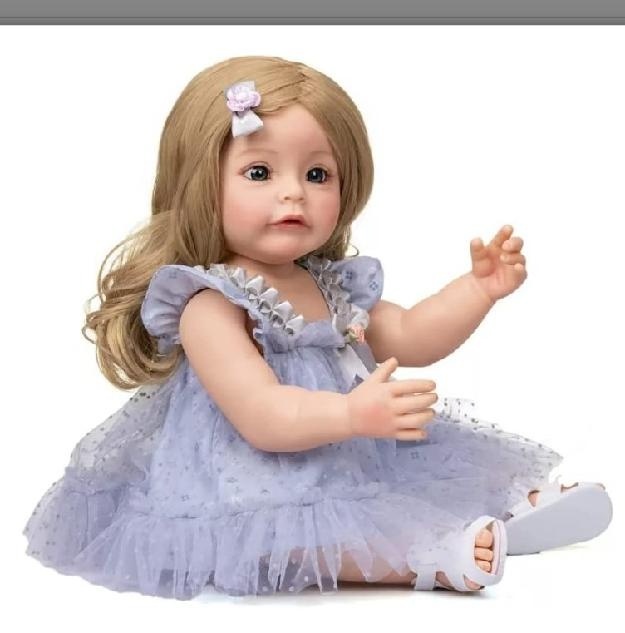 panenka celovinyl v modrých šatičkách, s botami