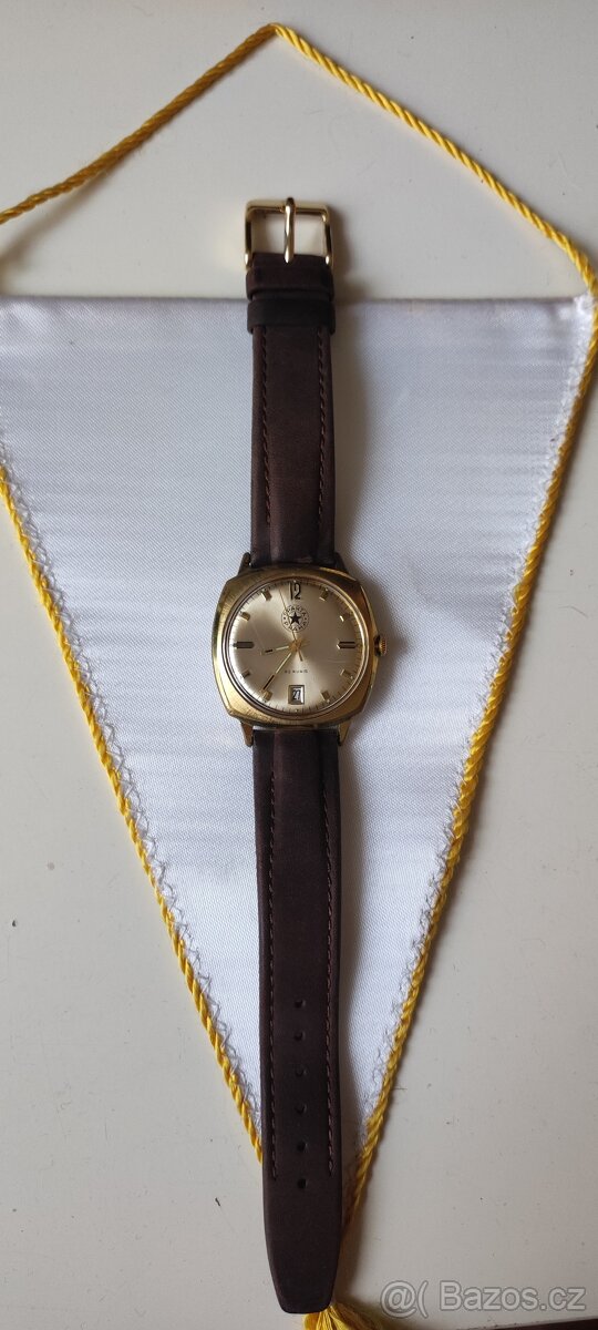 Náramkové hodinky Sparta Praha-SLEVNĚNO