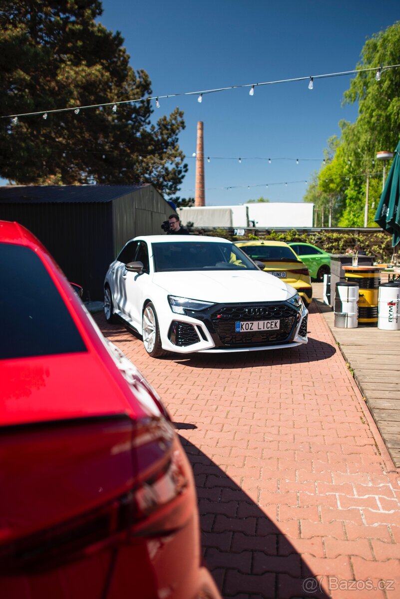 Audi RS3 8Y - Odpočet DPH - Eventuri - Akrapovič