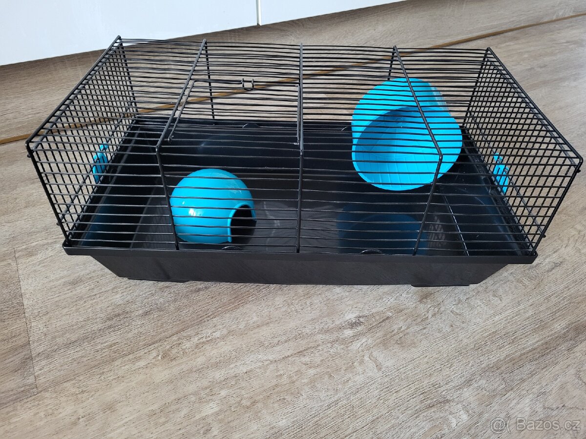 Klec pro křečky s vybavením