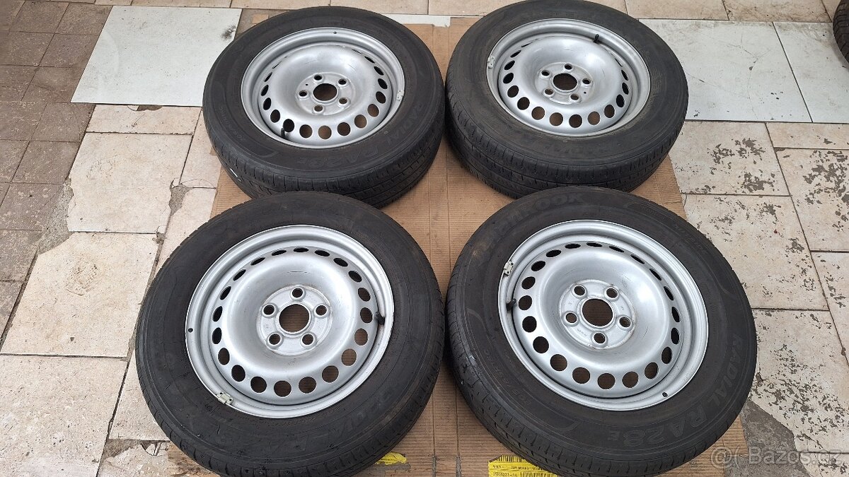 Sada disků VW 16" 5x120 letní pneu 205/65 R16C 3-7mm