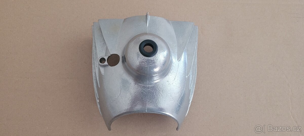 Kryt karburátoru půlbunová kývačka