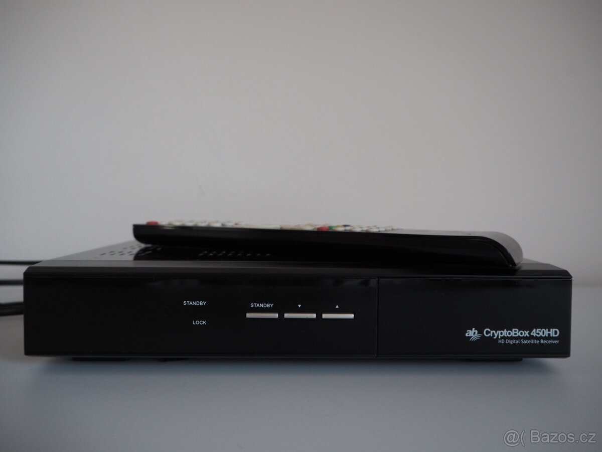 Digitální Full HD satelitní přijímač