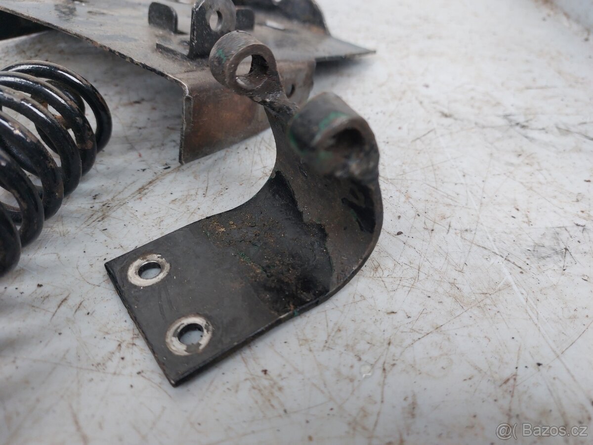 ČZ 175 a 250 predvalecna