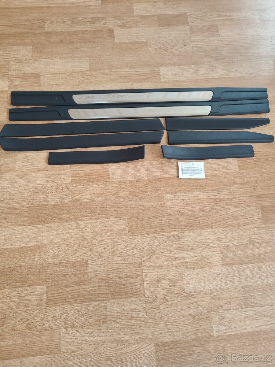 Ochranné lišty Škoda Octavia Combi 2