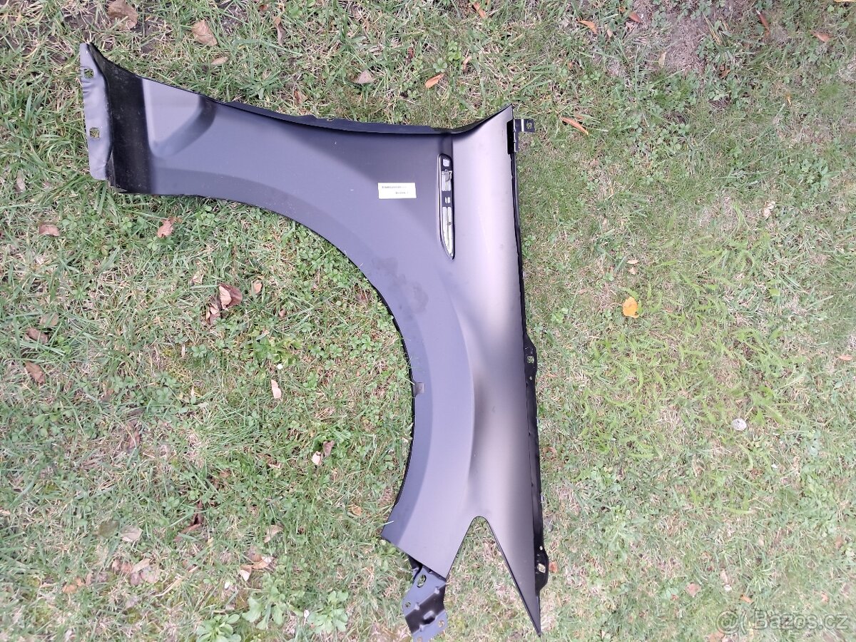 Ford Mondeo Mk4 blatník