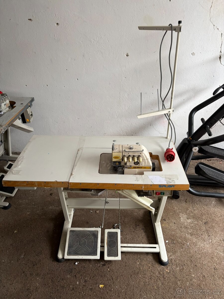 Průmyslový šicí stroj / Overlock GEMSY GEM747F