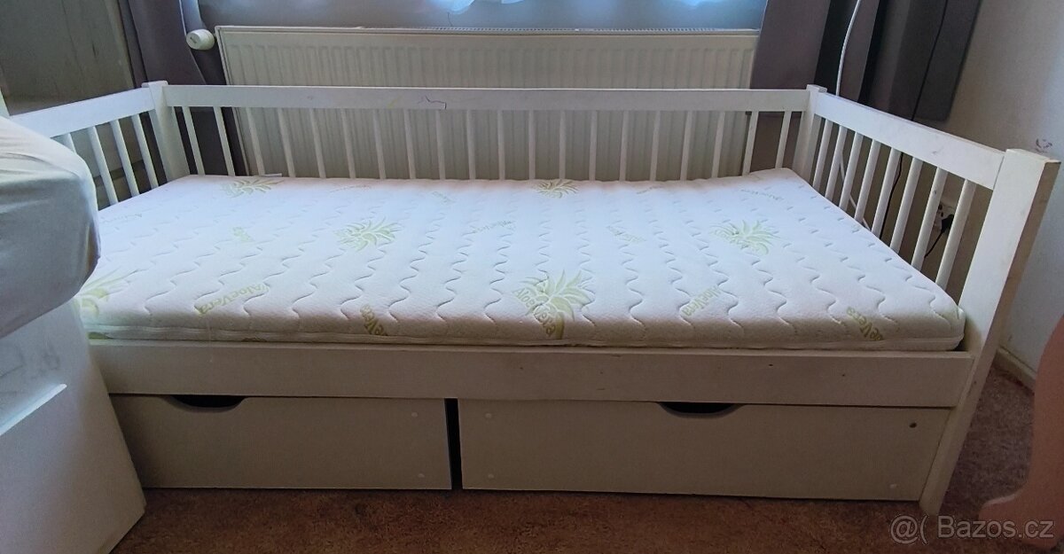 Dětská postel