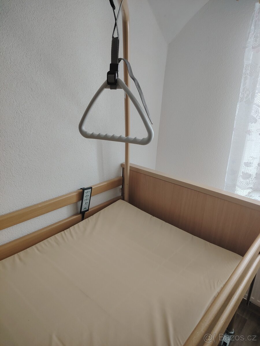 Elektrická postel