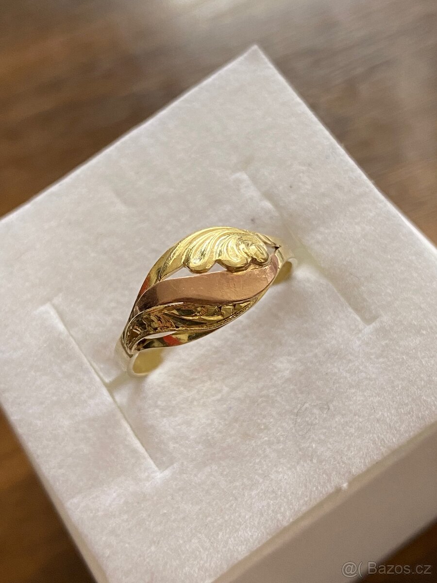 Zlatý prstýnek