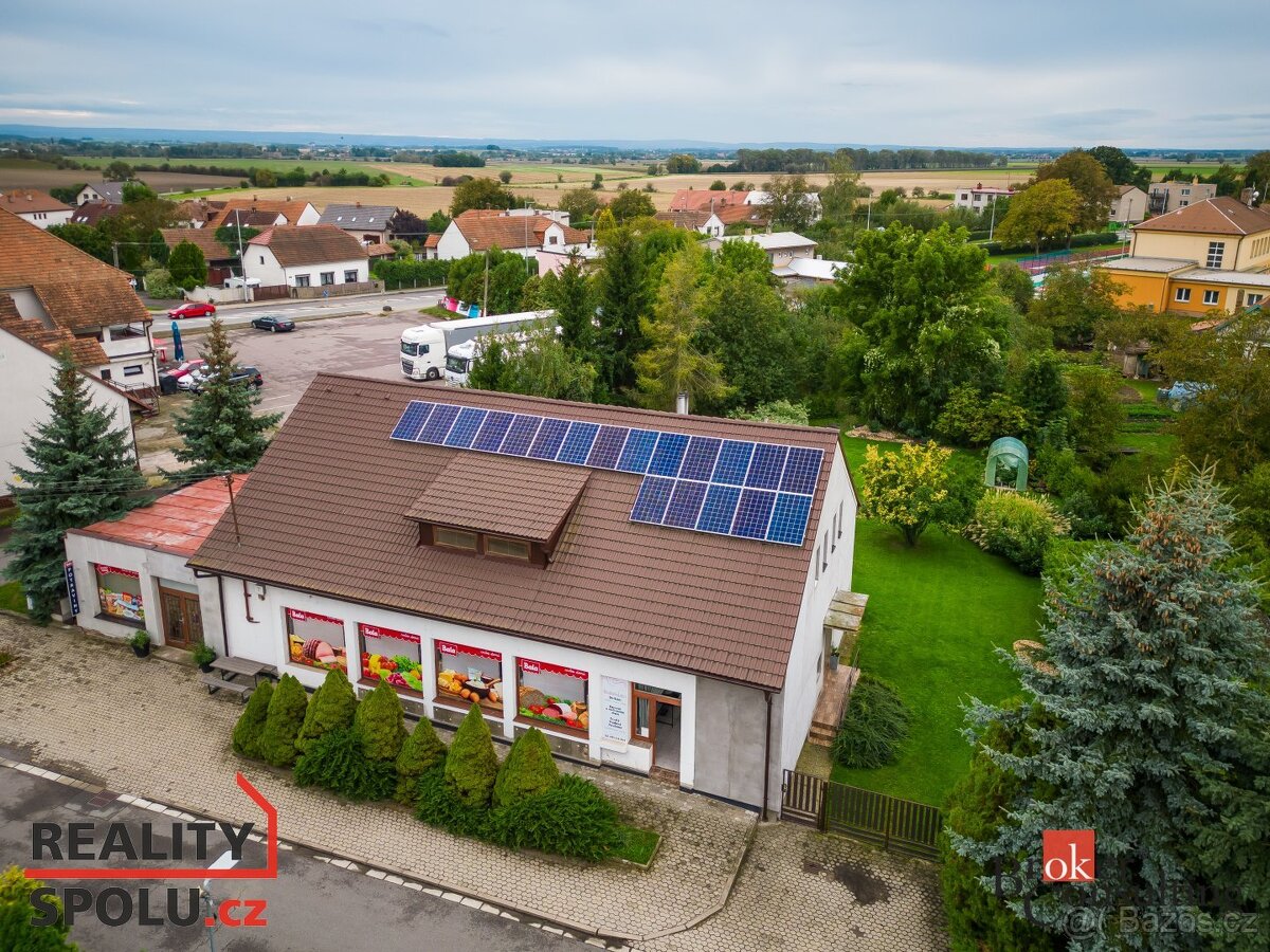 Prodej, domy/rodinný, 576 m2, 53401 Ostřetín, Pardubice [ID 
